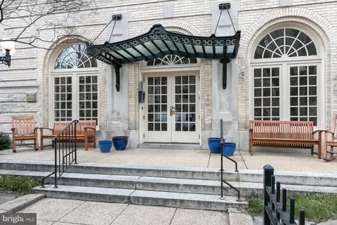 1725 17th St NW #207, Washington, DC 20009