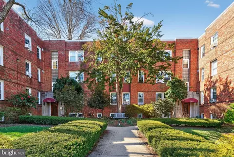 2803 Cortland Pl NW #306, Washington, DC 20008