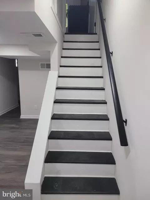 220 33rd St NE, Washington, DC 20019 photo 13