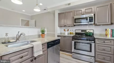 1264 Penn St NE, Washington, DC 20002 photo 3