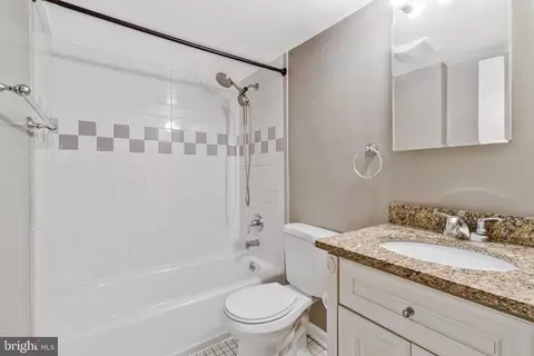 1264 Penn St NE, Washington, DC 20002 photo 30