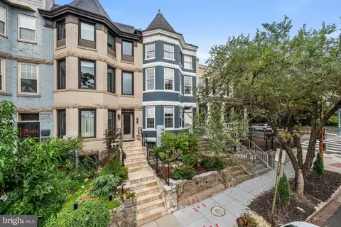 30 T St NE #2, Washington, DC 20002