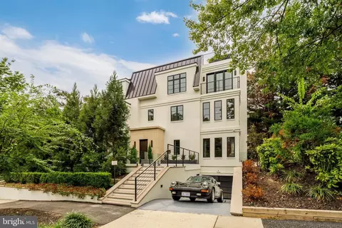 3302 Cleveland Ave NW, Washington, DC 20008