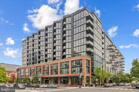 1300 4th St SE #404, Washington, DC 20003