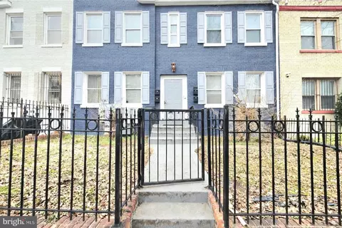 1616 Isherwood St NE, Washington, DC 20002