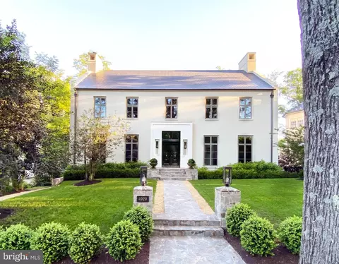 4929 Lowell St NW, Washington, DC 20016
