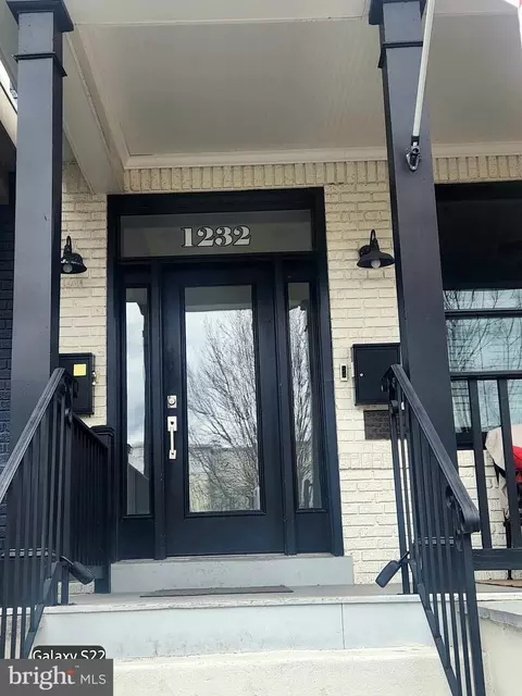 1232 I St NE #1, Washington, DC 20002