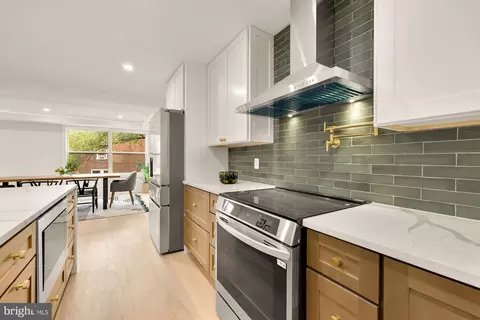 Kitchen - 5703 9th St NW #2, Washington, DC 20011 photo 3 of 5