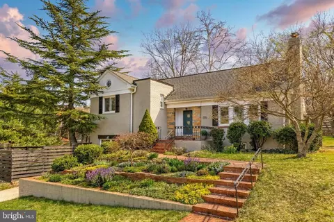 5755 26th St NW, Washington, DC 20015