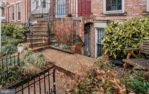 1953 Calvert St NW #1953.5, Washington, DC 20009