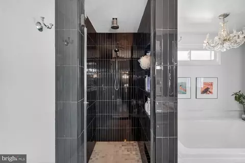 136 Rhode Island Ave NE, Washington, DC 20002 photo 15