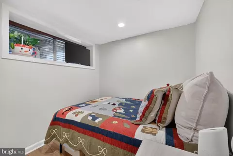 136 Rhode Island Ave NE, Washington, DC 20002 photo 27