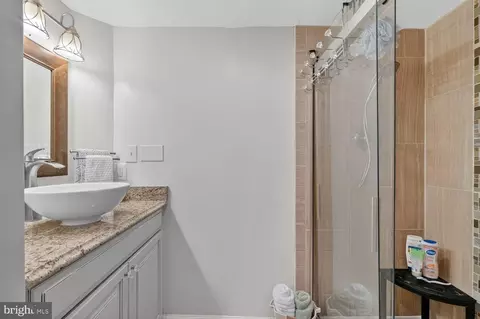 136 Rhode Island Ave NE, Washington, DC 20002 photo 30