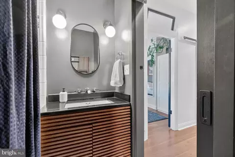 136 Rhode Island Ave NE, Washington, DC 20002 photo 17