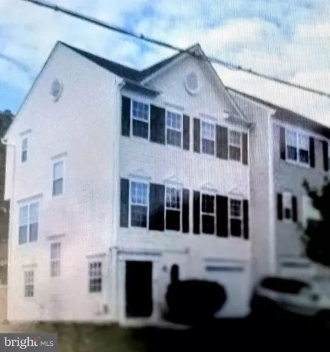 2015 Trenton Pl SE, Washington, DC 20020