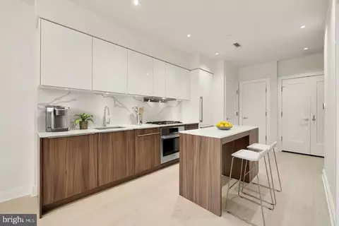 1427 Rhode Island Ave NW #402, Washington, DC 20005