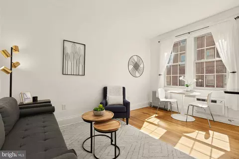 3022 Wisconsin Ave NW #208, Washington, DC 20016