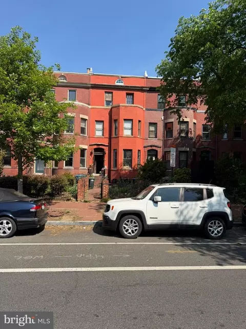 318 Maryland Ave NE, Washington, DC 20002