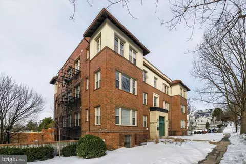 1218 Perry St NE #201, Washington, DC 20017