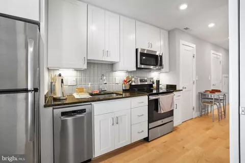 833 19th St NE #1, Washington, DC 20002