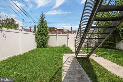 Exterior - 833 19th St NE #1, Washington, DC 20002 photo 3 of 5