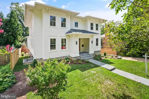 5022 Cathedral Ave NW, Washington, DC 20016