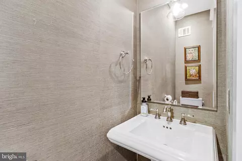 2916 18th St NW, Washington, DC 20009 photo 18