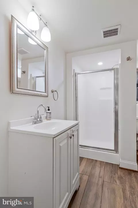 2916 18th St NW, Washington, DC 20009 photo 37