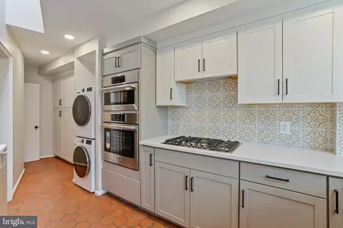 416 6th St SE, Washington, DC 20003 photo 25
