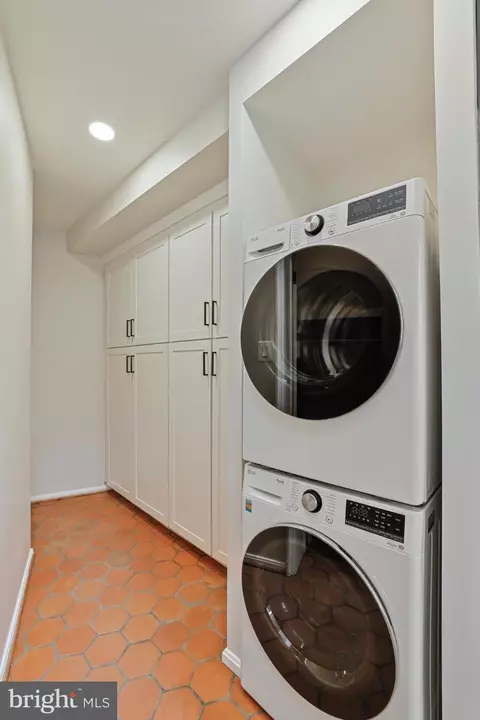 416 6th St SE, Washington, DC 20003 photo 24