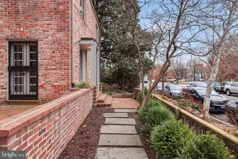 416 6th St SE, Washington, DC 20003 photo 9