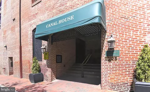 3225 Grace St NW #101, Washington, DC 20007