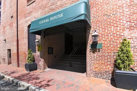 3225 Grace St NW #101, Washington, DC 20007