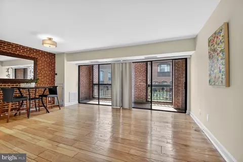 3225 Grace St NW #101, Washington, DC 20007