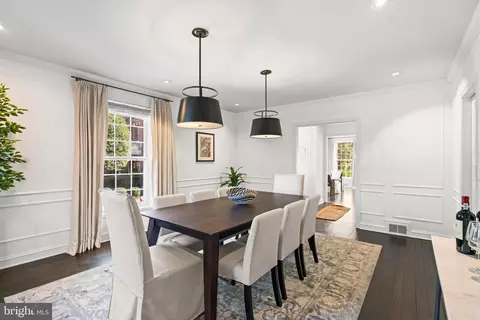 Dining - 1698 32nd St NW, Washington, DC 20007 photo 1 of 2