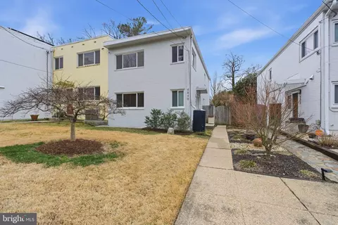 4848 Reservoir Rd NW, Washington, DC 20007