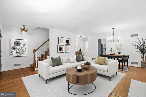 5331 42nd Pl NW, Washington, DC 20015