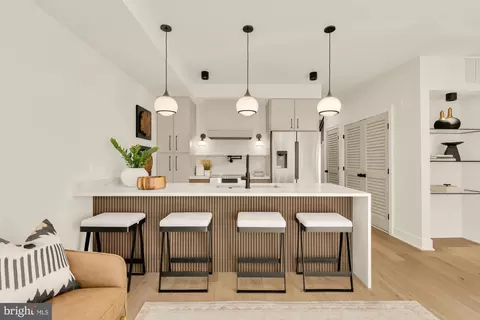 1463 Harvard St NW #PH7, Washington, DC 20009