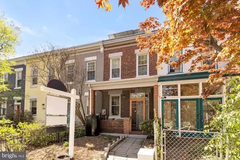 1529 C St SE, Washington, DC 20003