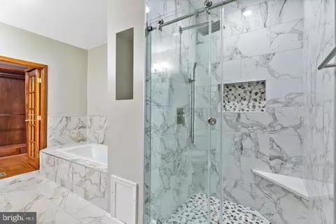 Bath - Undisclosed, Washington, DC 20002 photo 3 of 6