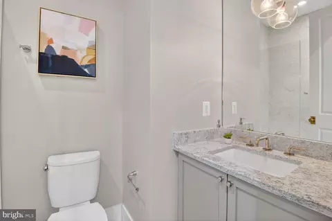 Bath - 1810 15th St NW #2, Washington, DC 20009 photo 5 of 7