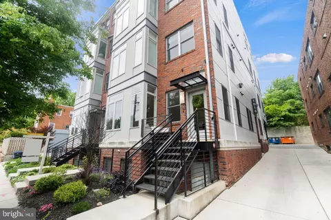Exterior - 1514 K St SE #2, Washington, DC 20003 photo 1 of 2