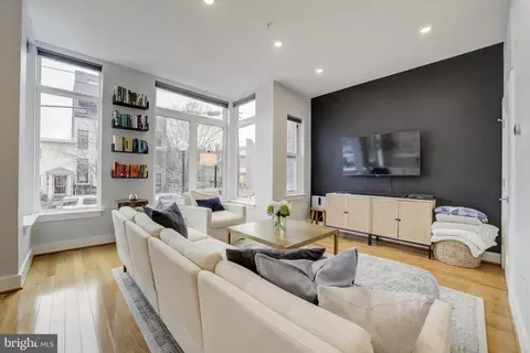 Living - 1514 K St SE #2, Washington, DC 20003 photo 2 of 3