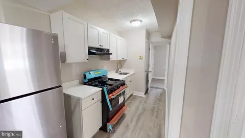 Entry Way - 1211 18th Pl NE, Washington, DC 20002 photo 6 of 13
