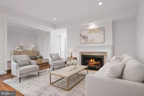 2122 Observatory Pl NW, Washington, DC 20007