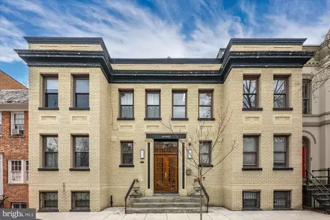 1318 35th St NW #6, Washington, DC 20007