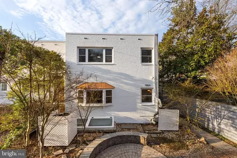 4854 Reservoir Rd NW, Washington, DC 20007