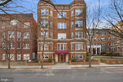 1820 Clydesdale Pl NW #4, Washington, DC 20009