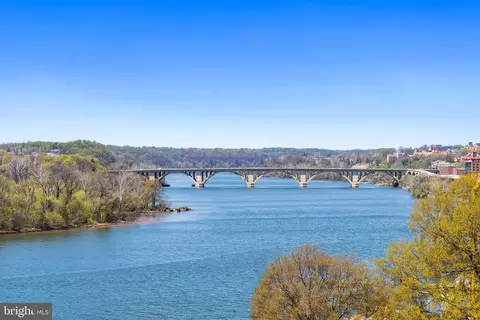 700 New Hampshire Ave NW #1010, Washington, DC 20037