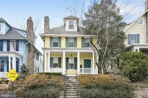 3110 33rd Pl NW, Washington, DC 20008
